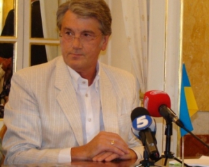 Ющенко не хоче свідчити у справі проти Тимошенко - ЗМІ