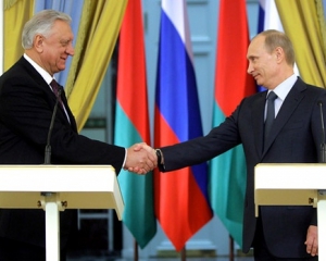 Путін пообіцяв Білорусі знижку на газ наступного року