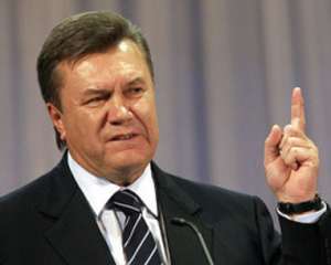 Янукович мріє відкрити безмежне земельне поле