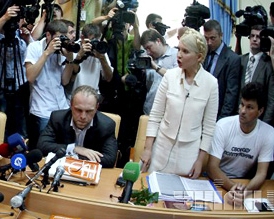 68% украинцев воспринимают суд над Тимошенко как шоу