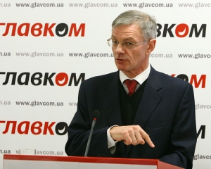 Чиновник Ющенко говорит, что Россия заставила Тимошенко покупать газ по 450 долларов