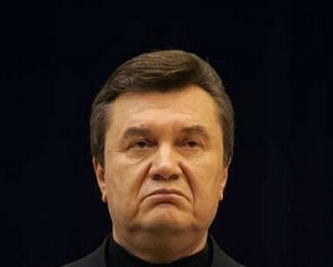 На похоронах Джарти Януковичу підказали рухатись у тому ж напрямку