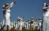 Члени "Білого Братства" в горах Болгарії танцювали ритуальний танець