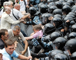 МВД пожалуется Пшонке на митингующих