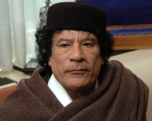 Каддафи передаст власть?