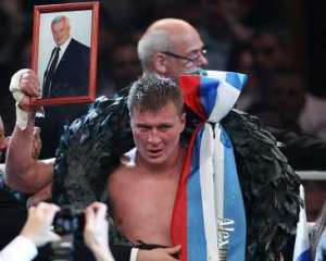 Поветкин победил Чагаева в бою за титул чемпиона мира