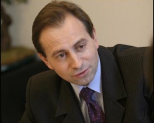 Томенко попросив міліцію не турбувати його з повістками до початку сесії ВР