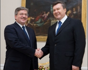 Янукович &quot;с глазу на глаз&quot; поговорил с Коморовским о евроинтеграции