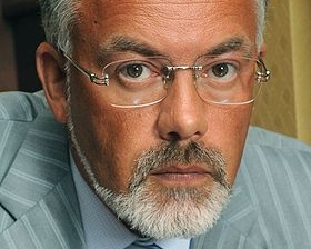 Табачник похвалився повним забезпеченням шкіл підручниками