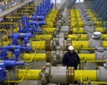 В Україні побудують завод з розрідження газу - Азаров
