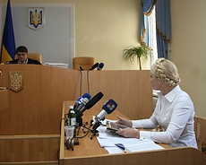 Тимошенко поскаржилась на брак часу в її адвокатів