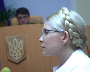Тимошенко заявляет про фальсификацию дела, а прокурор это опровергает