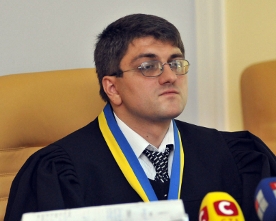 Тимошенко назвала Киреева &quot;преступником в мантии&quot; и &quot;ряженым&quot;. Судья решил не реагировать