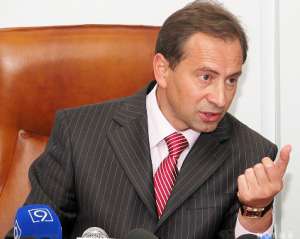 Парламентская опозиция требует от Азарова отчет о проделанной работе