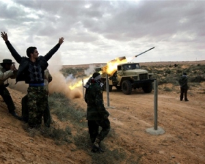 Ливийским повстанцам удалось отбить у Каддафи еще один город