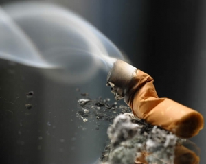 Общественные активисты требуют поднять акциз на табак и запретить рекламу сигарет