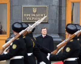Янукович хочет, чтобы в Украине было 184 тысячи военных