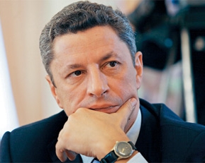 Бойко: слияние НАК &quot;Нефтегаза&quot; и &quot;Газпрома&quot; не будет