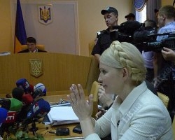 Тимошенко стверджує, що директиви оформила  на прохання Дубини і це було законно