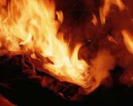 Пожар уничтожил 8 гаражей на Николаевщине