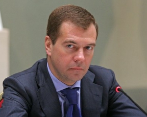 Медвєдєв: Україна буде дотримуватися газових домовленностей, поки їх не скасують у суді