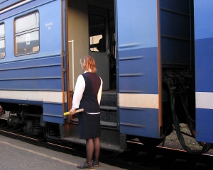 На Донеччині п&#039;яна росіянка випала з потяга і заснула на коліях
