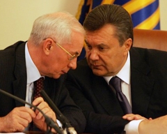 Янукович наказав Азарову переписати Податковий кодекс