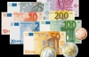 Евро неустанно дешевеет относительно доллара, сегодня - из-за Италии
