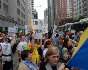 Діаспора у США таки влаштує Януковичу протести