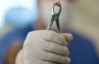 Уборщицу оштрафовали за удаление здорового зуба
