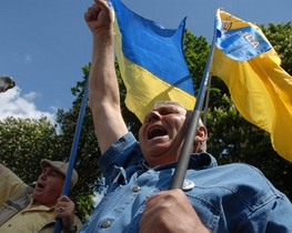 Попов запевнив, що протести забороняти на збирався