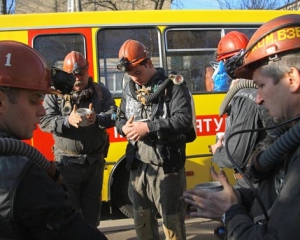 На Луганщині шахтаря привалило брилою породи. Він загинув