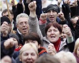 Томенко: обмеження права на протести призведе до протистояння з боку суспільства