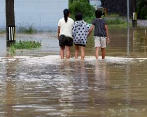 Около 200 японцев пострадали от тайфуна &quot;Роке&quot;