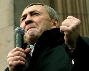 Від Черновецького втекли всі депутати