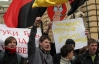 Міліція у центрі Києва перешкоджає студентам сказати Табачнику "фе"