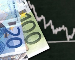 Євро втратив 16 копійок, курс долара залишився стабільним - міжбанк