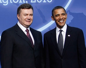 Янукович не встретился с Обамой, а лишь кратко переговорили в кулуарах
