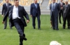 Янукович на "Олимпийском" забил Суркису гол