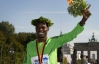 Кеннийский бегун выиграл берлинский марафон с новым мировым рекордом