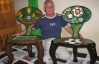 Пенсіонер виготовив крісла для чемпіонів Євро-2012 та Ангели Меркель 