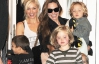 Анджелина Джоли с детьми пришла в гости к Гвен Стефани
