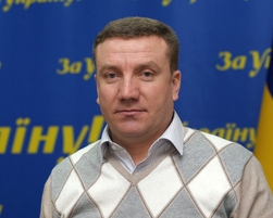 До Яценюка пішли тернопільські "заукраїнці"