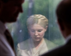 Тимошенко вывезли из Печерского суда через запасной выход