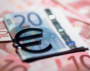 В Украине евро подорожал на 10 копеек, курс доллара почти не изменился