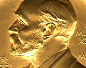 Першу Нобелівку - 2011 присудили трьом ученим