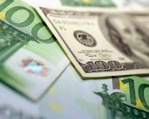 В Украине подорожал доллар, курс евро опустился почти на 80 копеек