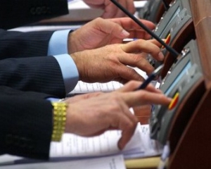 Депутати почали відхиляти альтернативні законопроекти щодо виборів