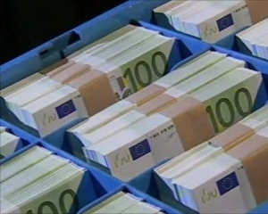В Україні євро подорожчав на 8 копійок, курс долар стабільний
