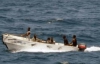 Сомалийские пираты захватили судно: 10 украинцев оказались в плену